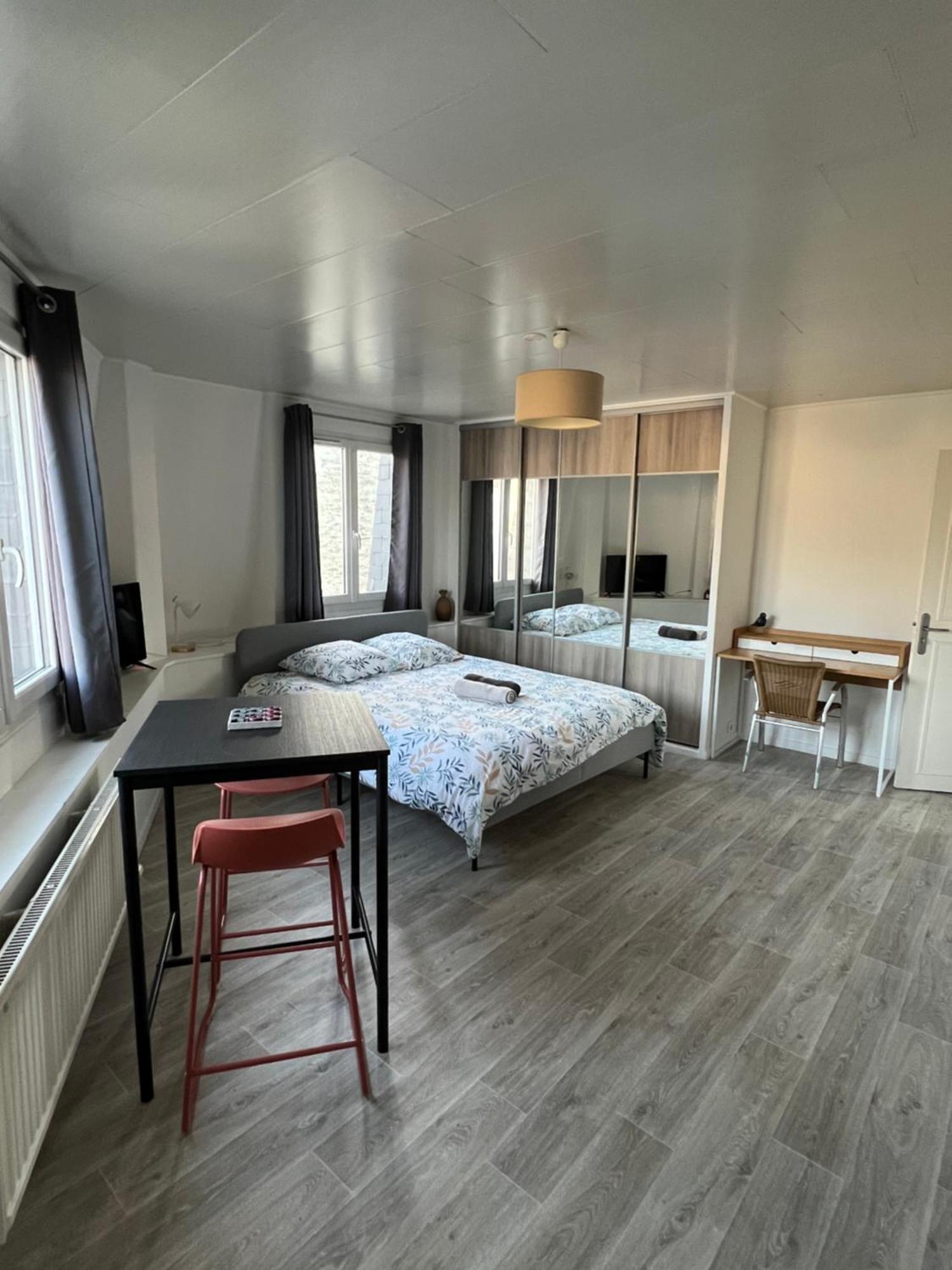Le Stud' Joli Appartement Lumineux En Plein Centre Ville Cherbourg-en-Cotentin Zewnętrze zdjęcie
